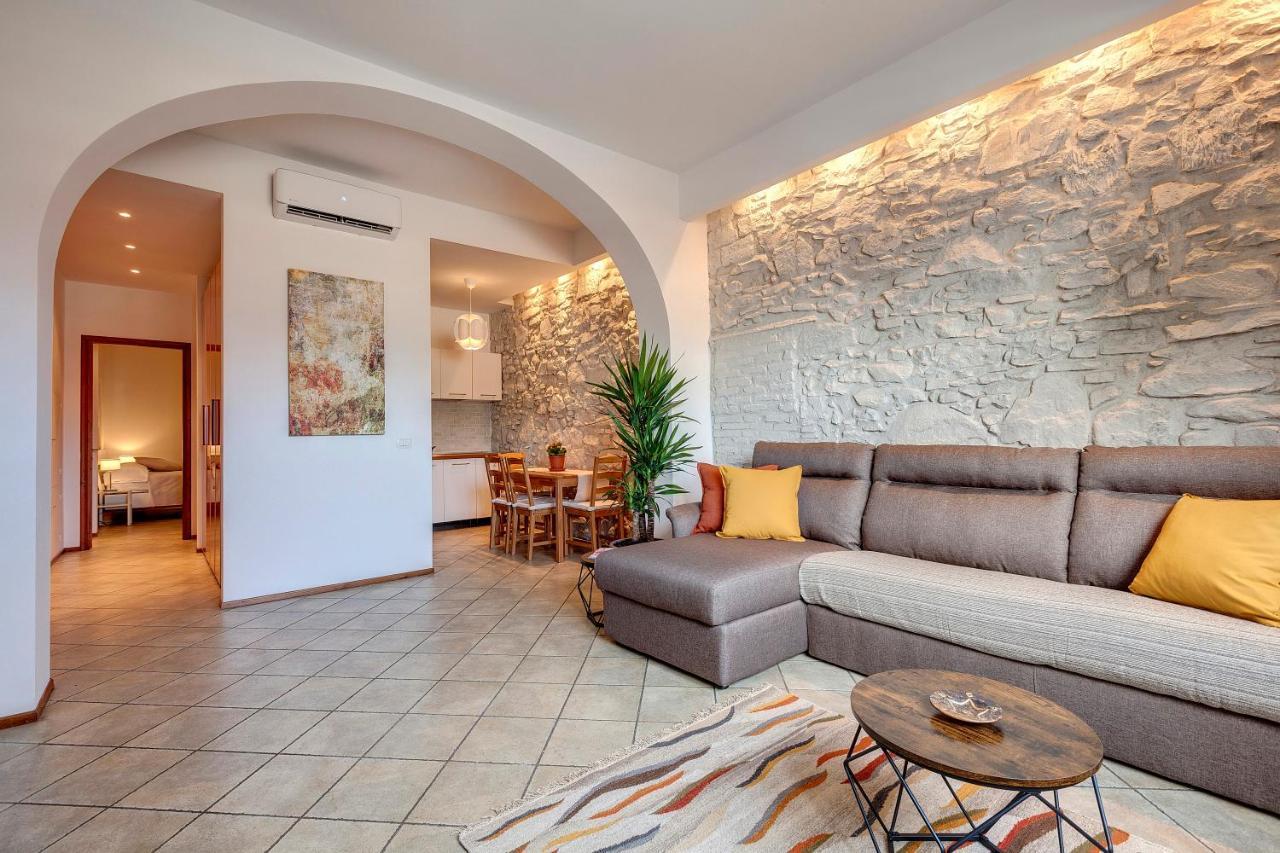 Appartamento Libertà Charming Flat At The Center Gates